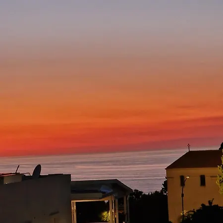 Angelina House 公寓