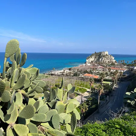 Angelina House * Tropea